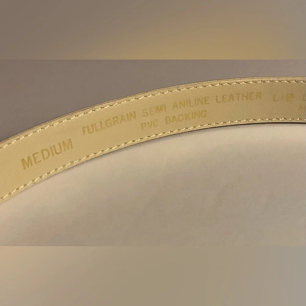 Liz Claiborne belt, Full grain Semi Aniline, Leather, Sz M,Closet staple,Neutral